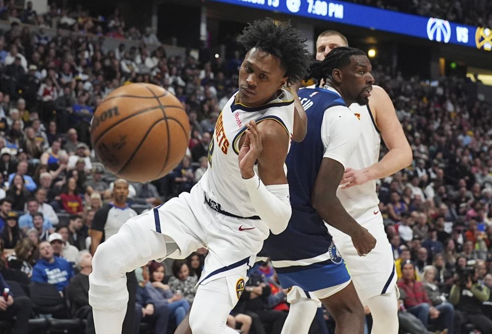 试图从中找 试图从中找