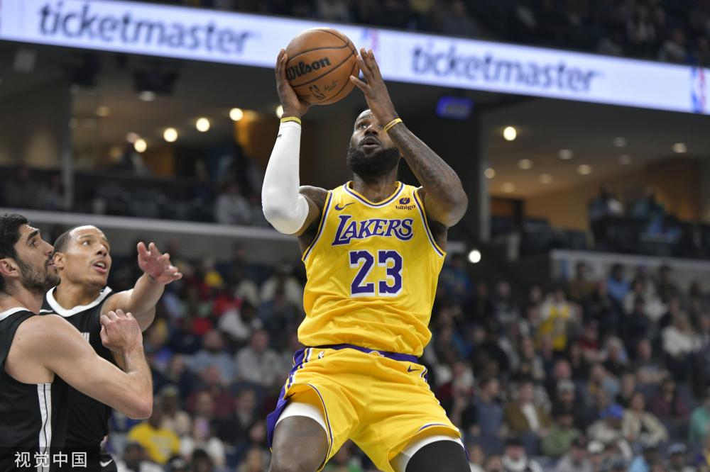 斯在效力期 斯在效力期