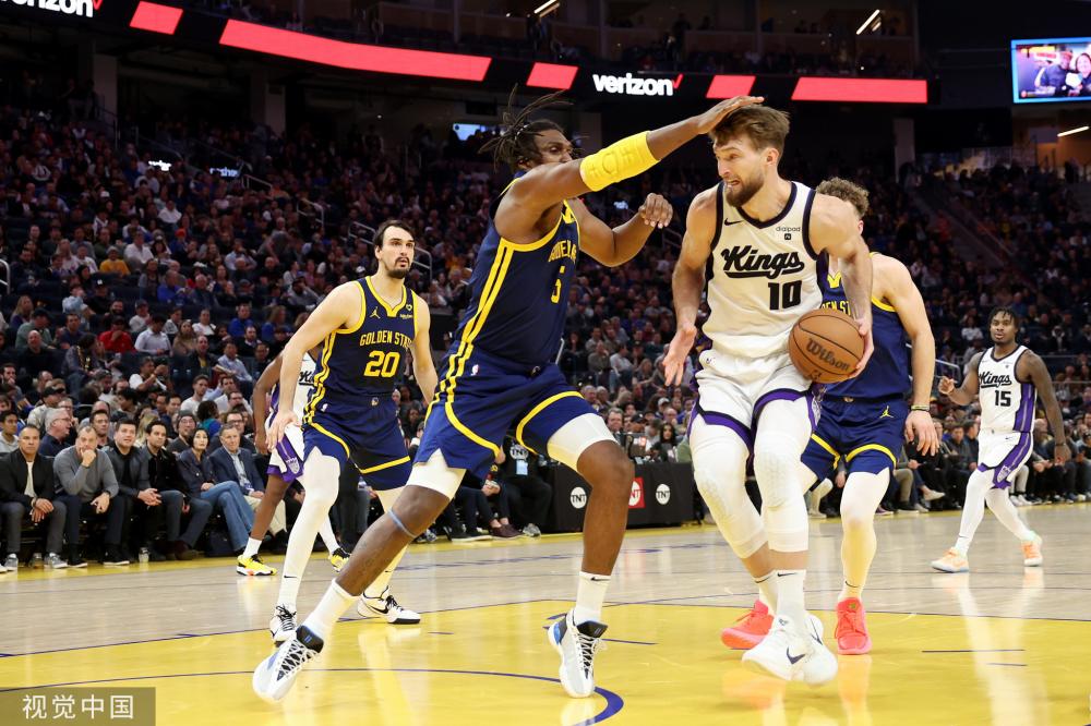 斯在效力期 斯在效力期