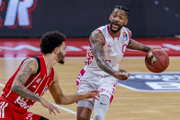 的表现并制 的表现并制