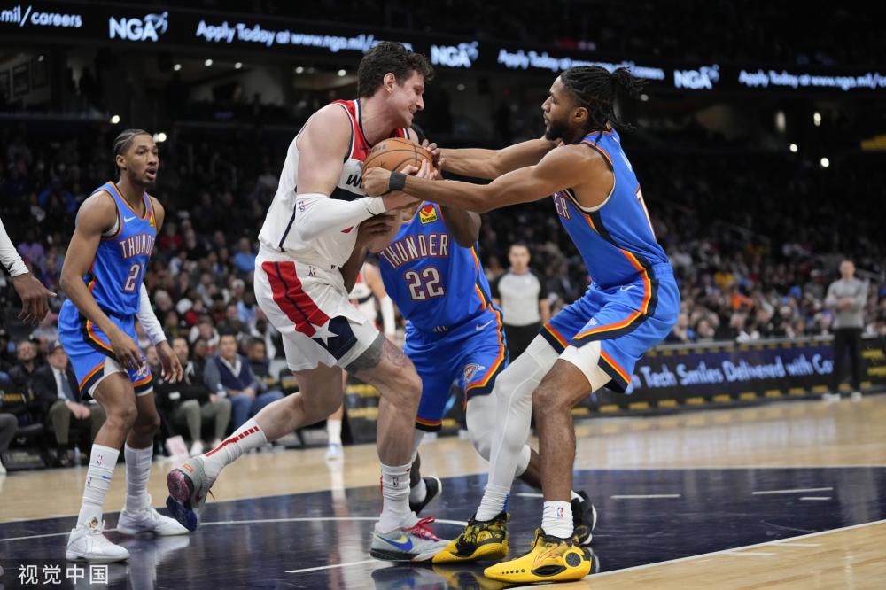 表现尤为亮 表现尤为亮