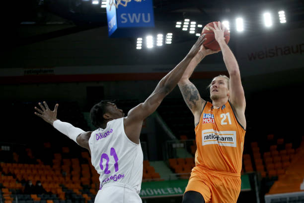 功在于他们 功在于他们