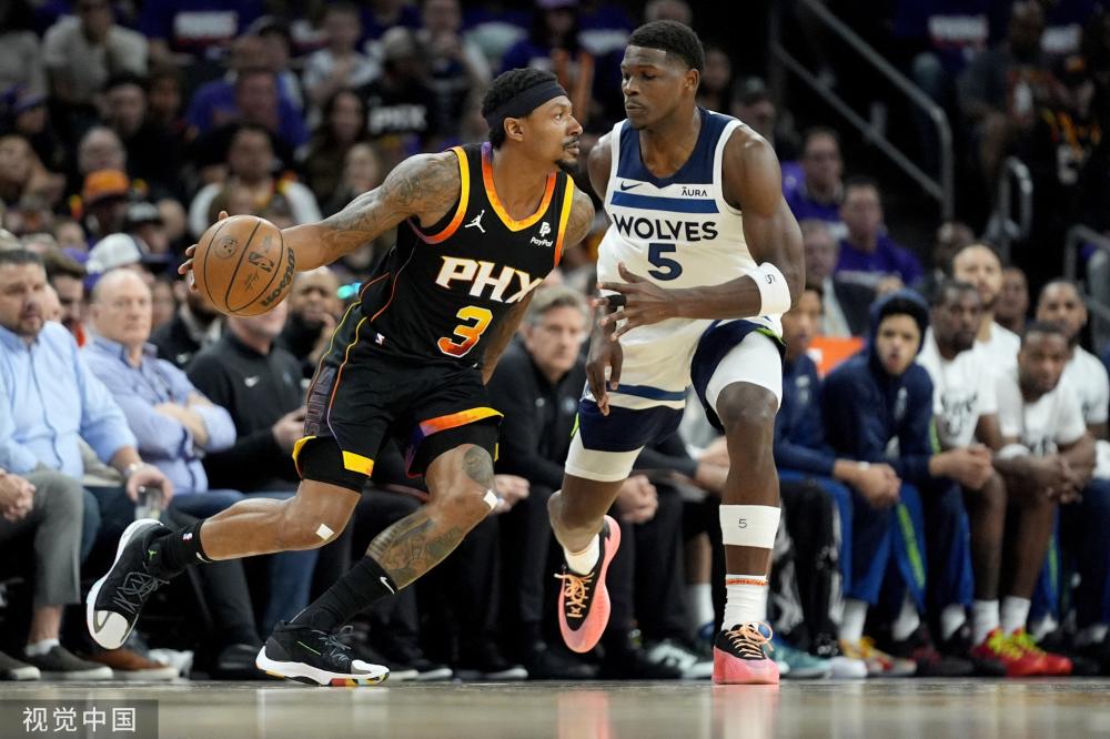 赛场上展现 赛场上展现