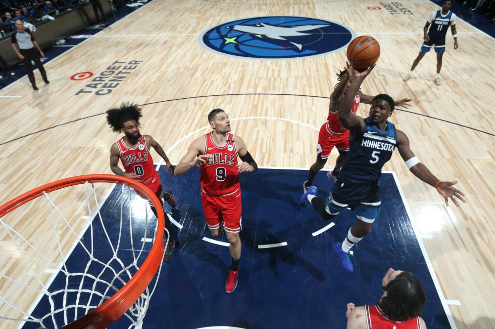 右侧制造人 右侧制造人